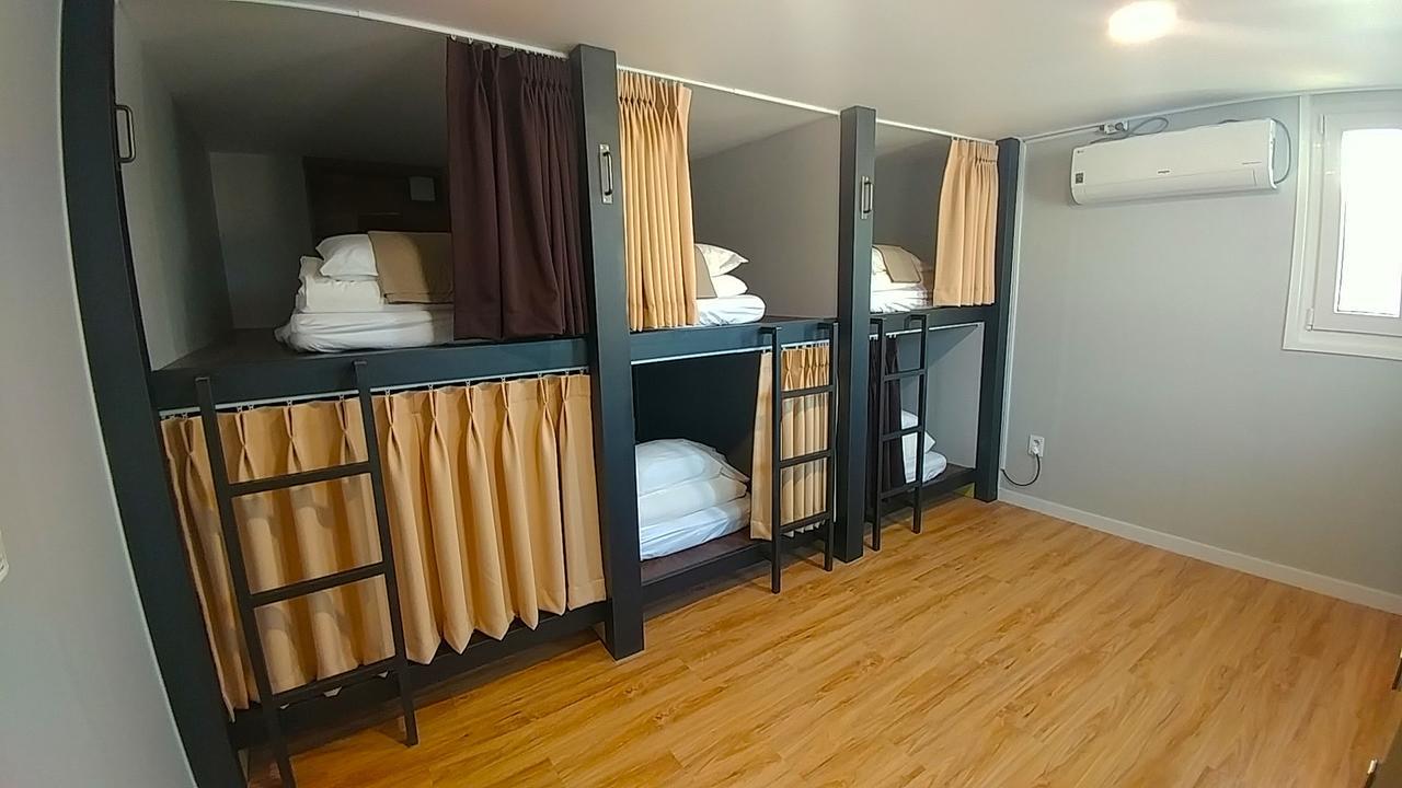 Socuri Home Guesthouse Сеул Экстерьер фото